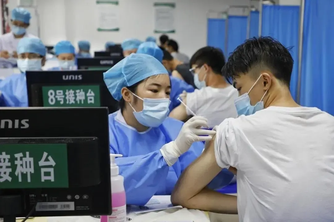 【郑州高铁站多人感染/郑州高铁站多人感染新冠病毒】-第2张图片