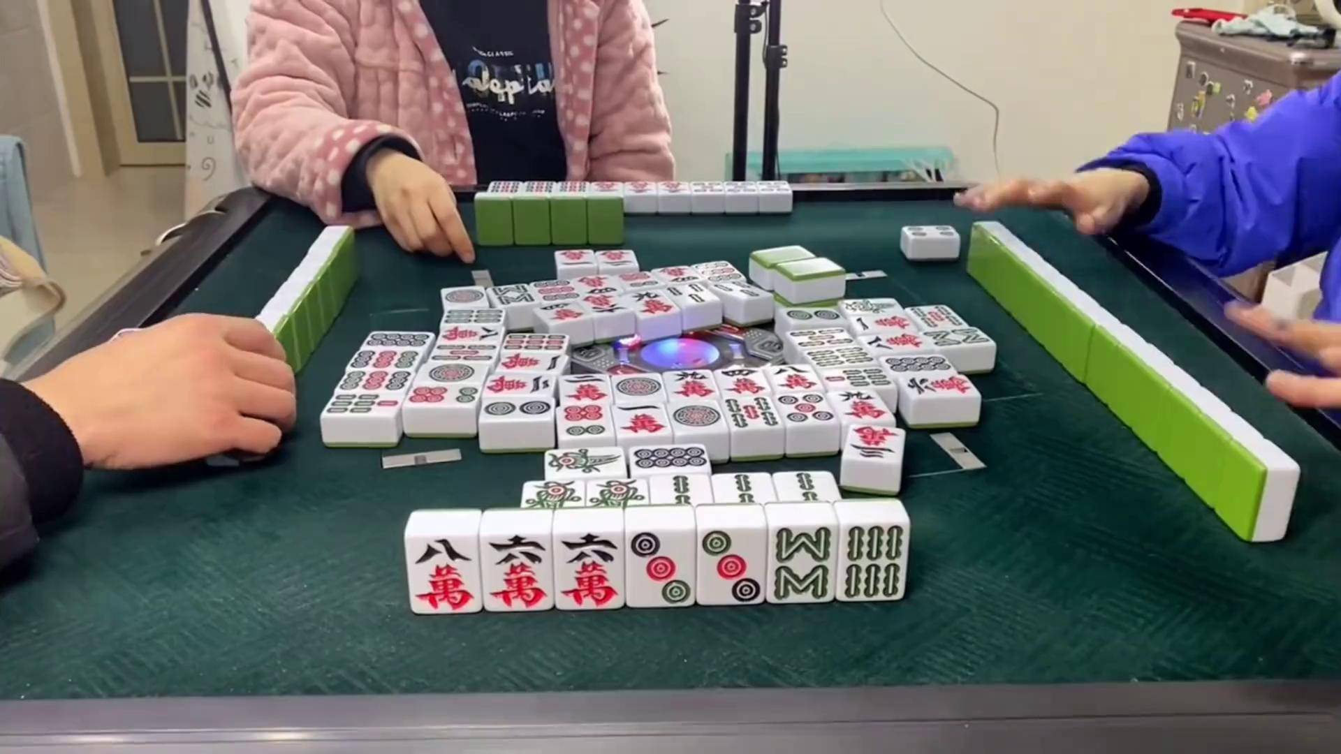分享热点“奕乐贵州麻将有挂吗”太坑人了,真的有挂