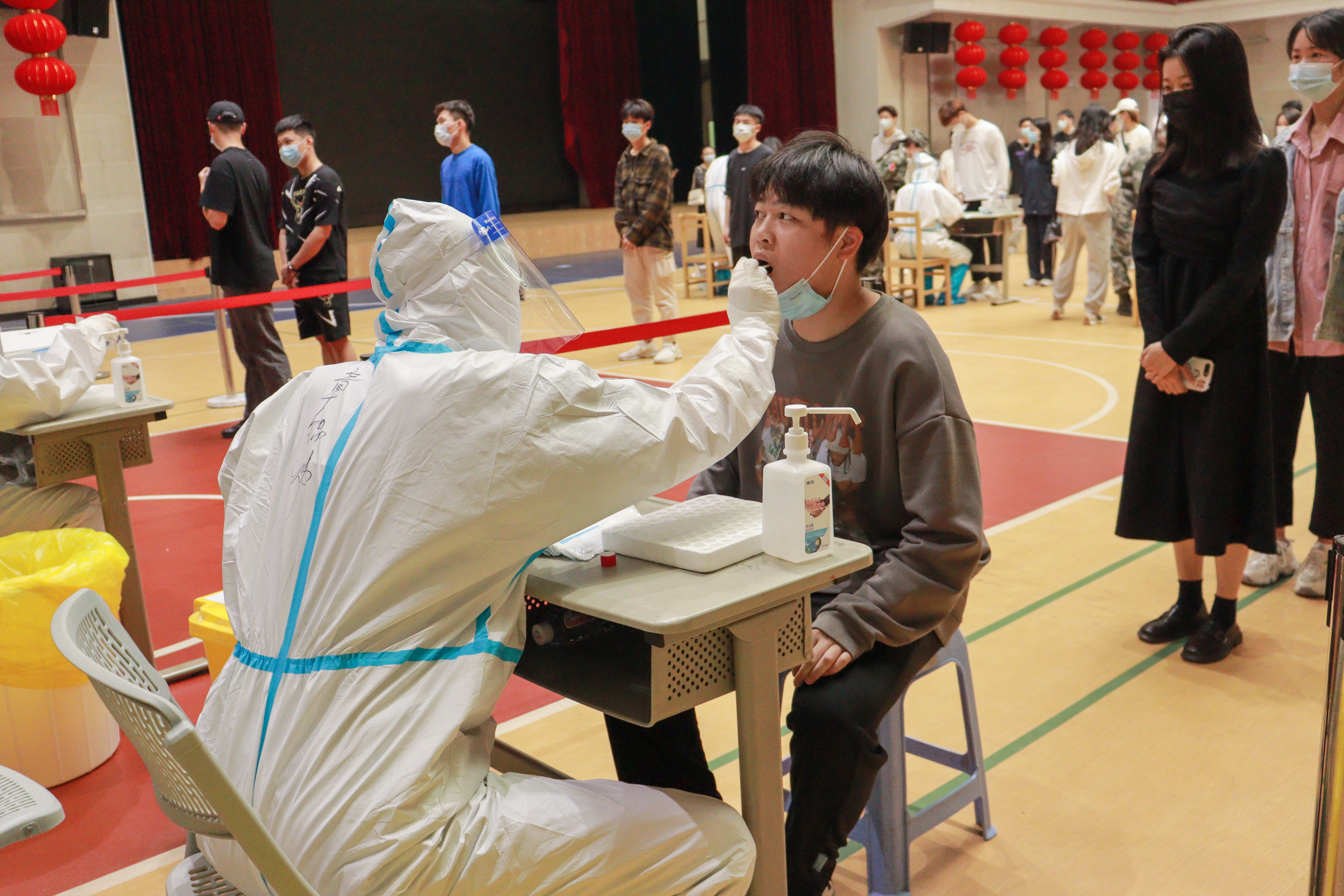 满足这些条件无需全员核酸,哪些人员不需要做核酸检测-第1张图片