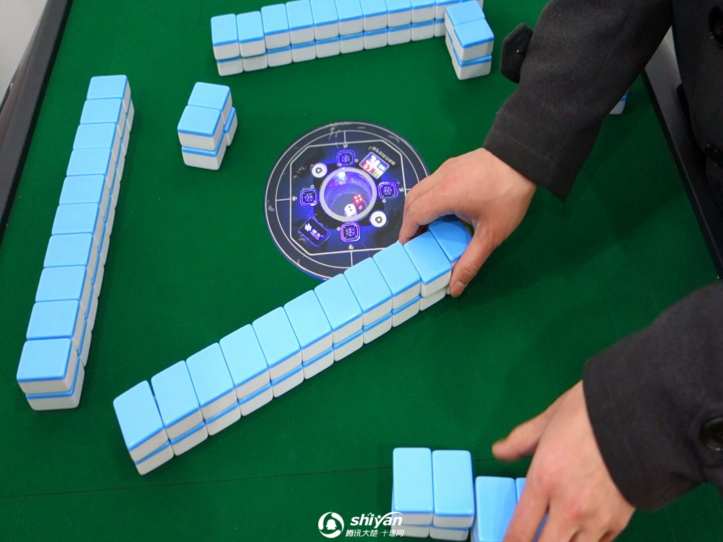 18秒详论!微乐家乡麻将小程序必赢神器免费”分享装挂技巧步骤-第1张图片