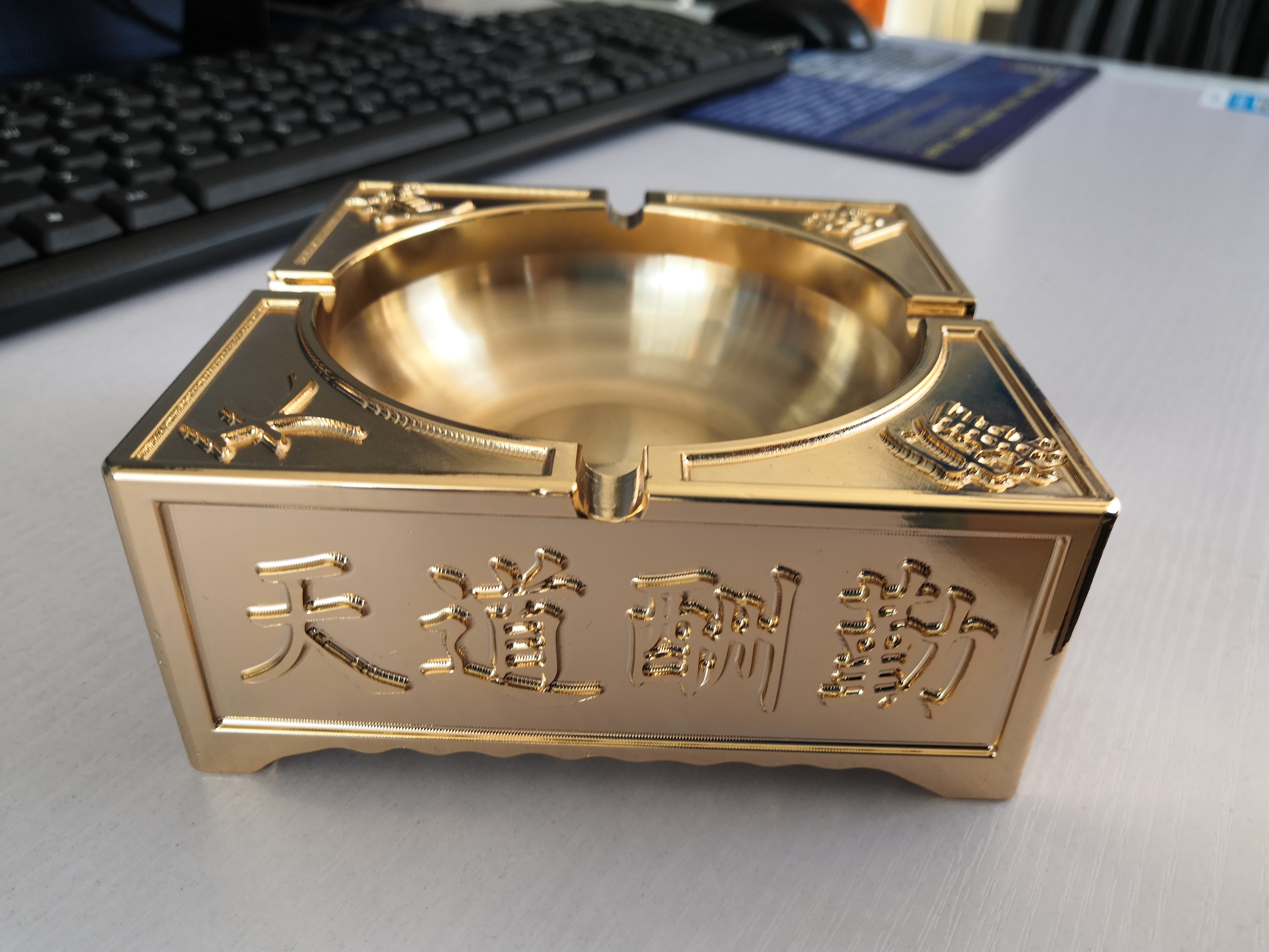 助赢神器“老友内蒙古麻将免费挂”开挂辅助脚本+详细开挂-第1张图片